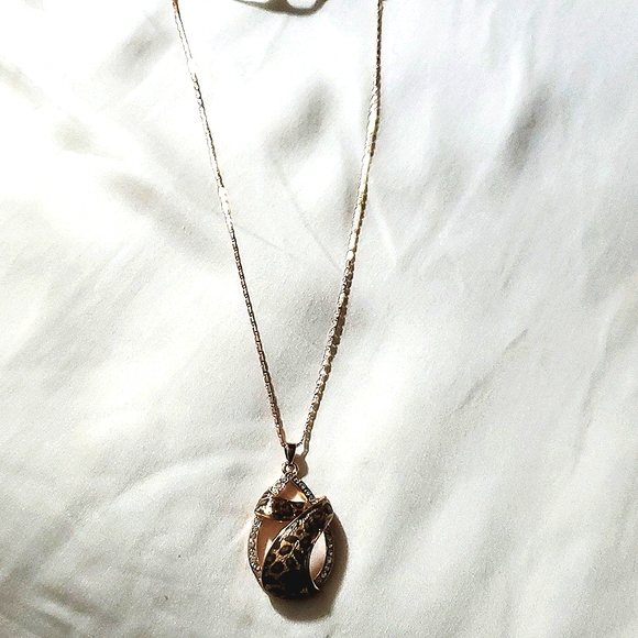 Leopard Print Necklace & Earring Set - Picture 2 of 4